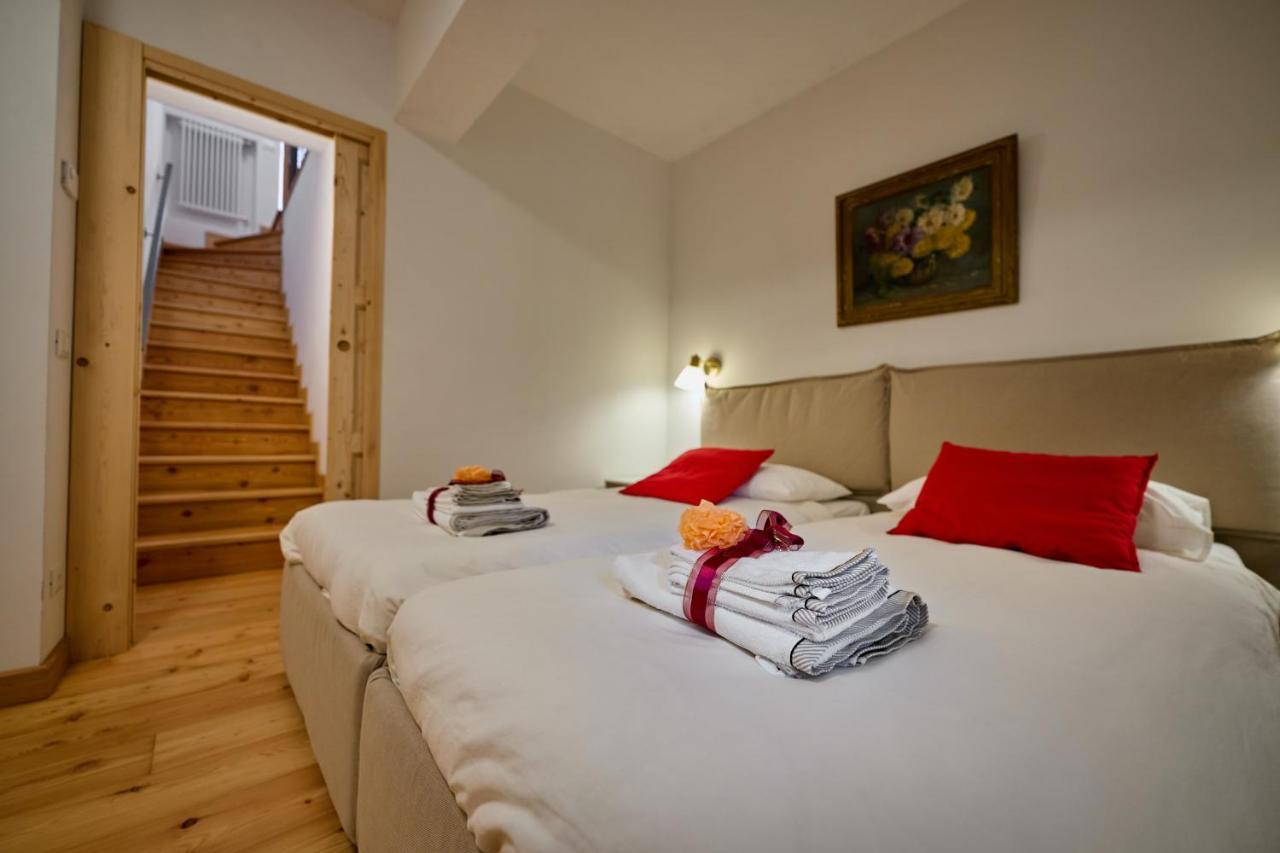 Casa Al Sole Apt 1 Pinzolo Eksteriør billede